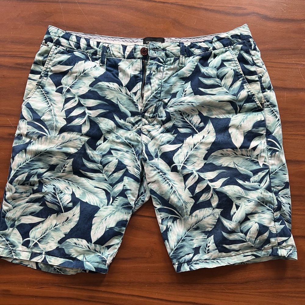 Scotch & Soda Tropical Leaf Print Men's Shorts - Navy and Mint